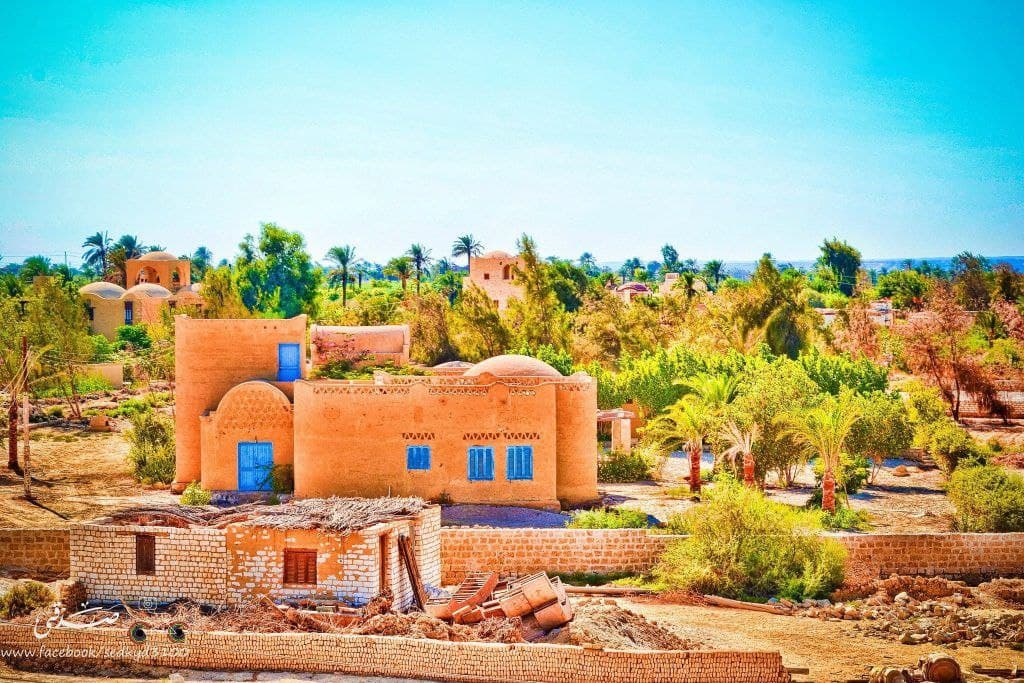 Tunis Village